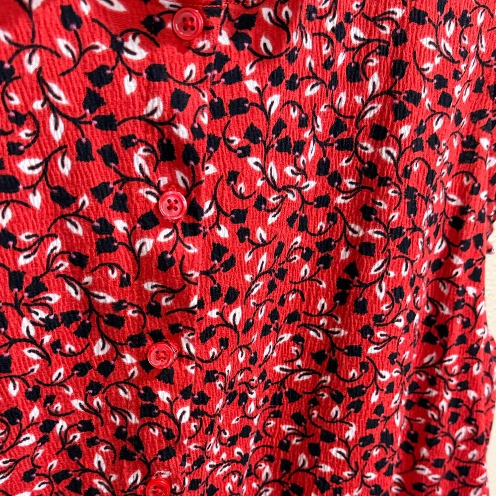 Who What Wear Size XXL Red Floral Ruffle Sleeveless Top - Picture 4 of 8